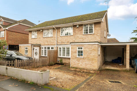 Claremont Road, West Byfleet, KT14