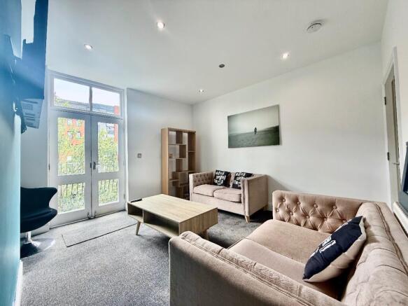 1 bed House Share to rent Image 6