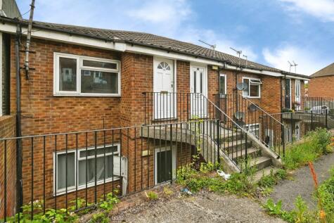 Street End Road, Chatham, Kent, ME5