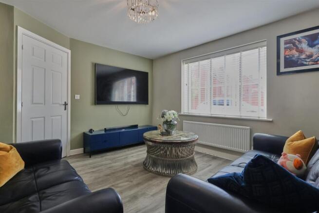 Lounge to Front