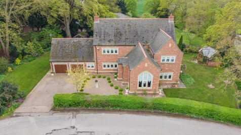 Gringley Road, Walkeringham, Doncaster, DN10 4HT
