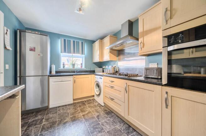 Farnborough Drive, Daventry, NN11 photo 4