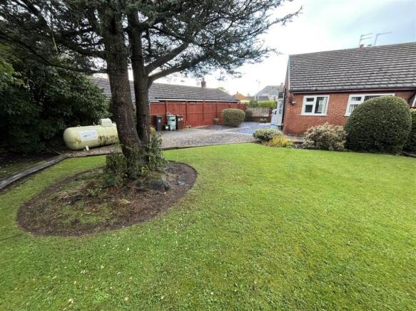 8 Rhodfa IMG_8518.jpg