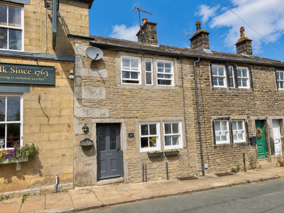 2 bed Cottage for sale in keighley