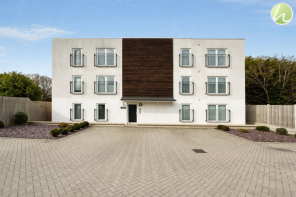 3, Elmwood Court, Southend Road, Stanford-le-hope SS17 0GE