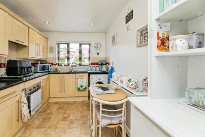 2 bed Bungalow for sale Image 6