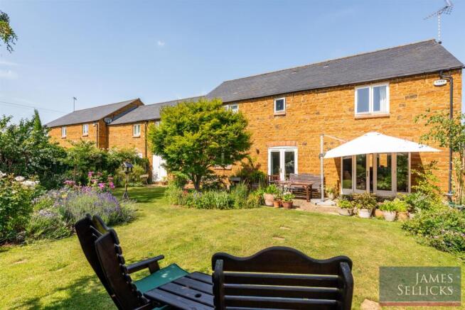 Manor Farm Lane, Drayton