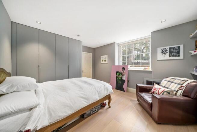 Heathfield Terrace 12a Ph2.jpg