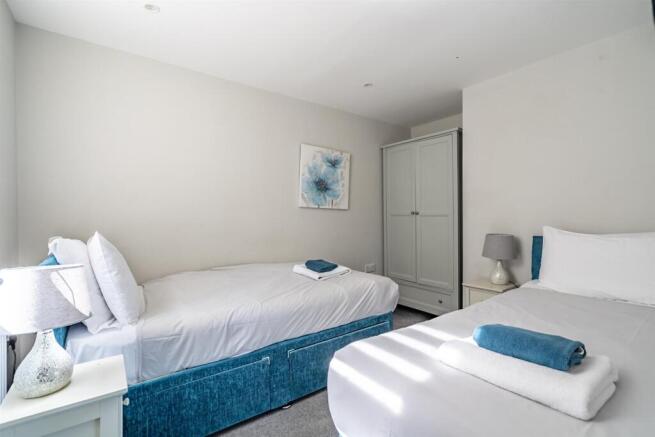2 bed Detached for sale Image 8
