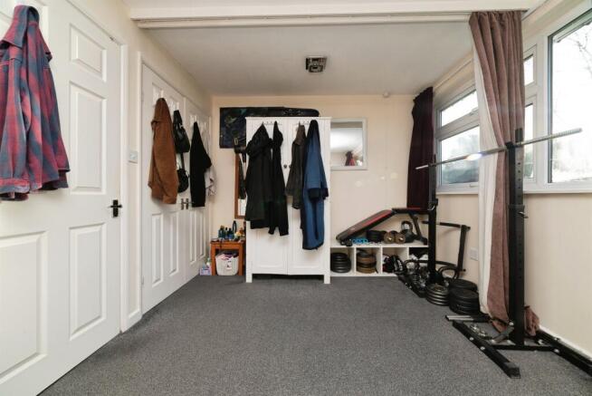 Studio for sale Image 8