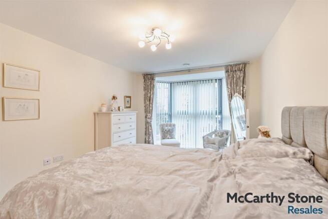 2 bed Apartment for sale Image 11