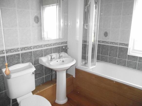 Photo 10