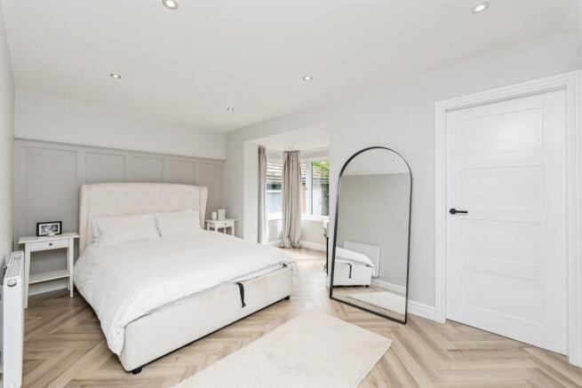 3 bed Detached Bungalow for sale Image 8