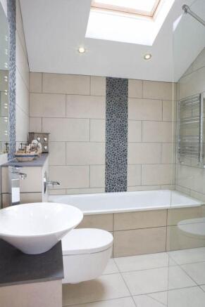 En-Suite Bathroom