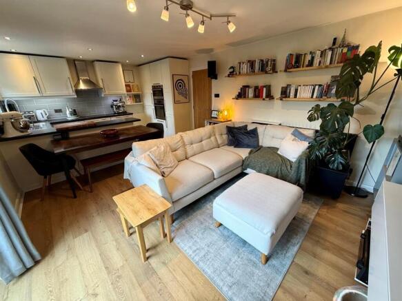 Open Plan Kitchen, Sitting & Dining Room
