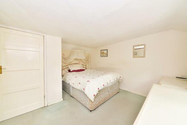 75 Four Ashes Road (24).jpg