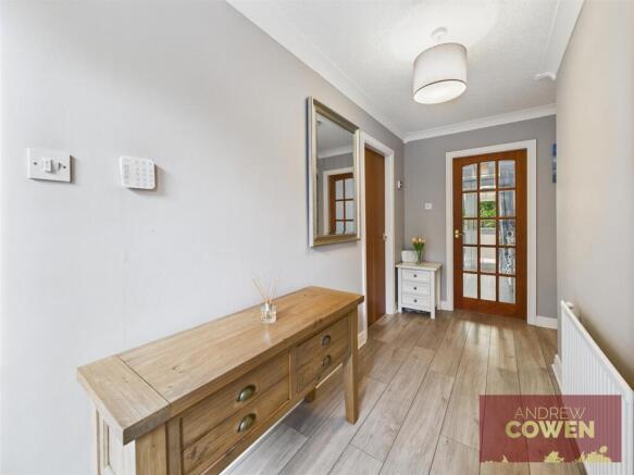 3 bed Detached Bungalow for sale Image 8