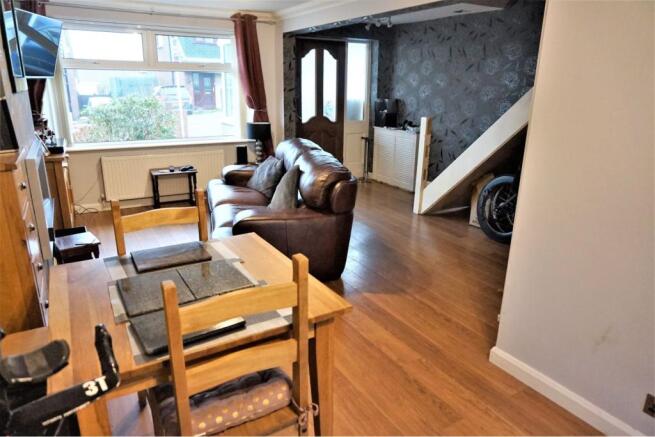 Lounge/Dining Room