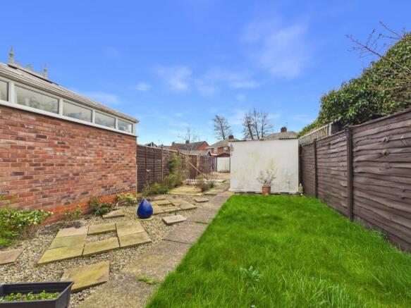 3 bed Terraced for sale Image 11