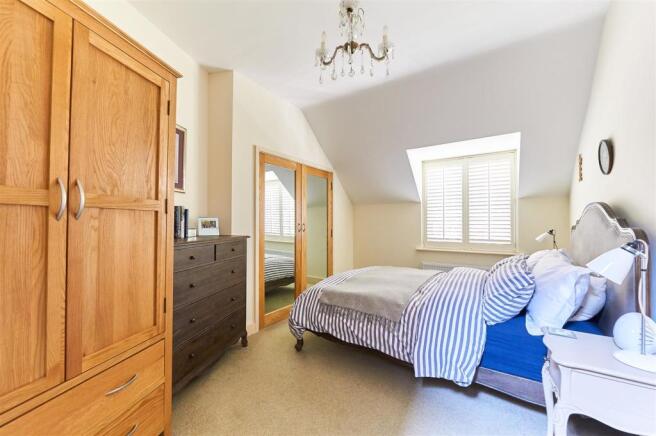 9 Midland Close-37.jpg