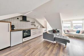 10, 14 Albans Close, Leigham Court Road, London SW16 2PJ