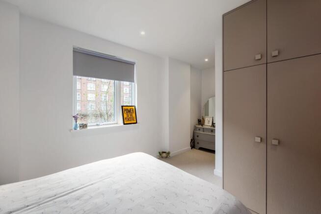 2 bed Flat to rent Image 6