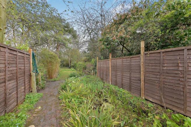 93 May Lane - gdn4.jpg