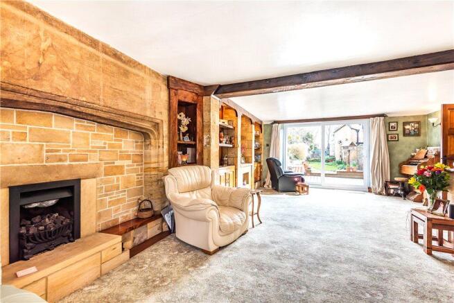 Main House Sitting