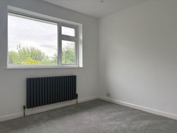 3 bed Semi-Detached to rent Image 11
