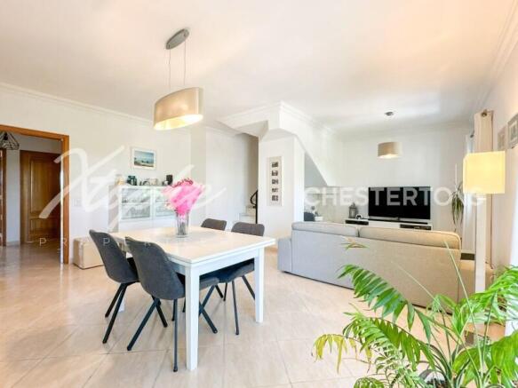 Almancil Centre 4 Bed Duplex Top Floor Apartment For Sale (4)