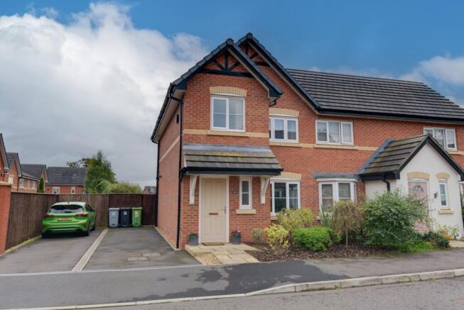 3-bed semi-detached on Crawford Drive, Eaton, CW12, £290,000
