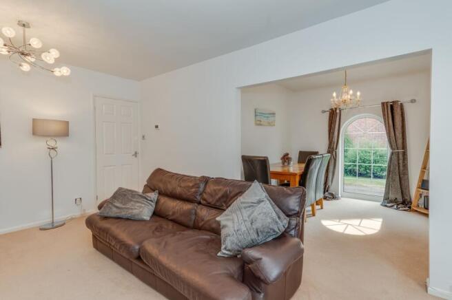 3 bed Detached Bungalow for sale Image 9