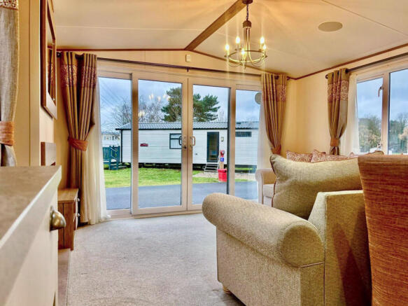 Three bed ABI Ambleside, Caldecott Hall Country Park, Beccles Road, Fritton, Norfolk, NR31 9EY photo 5