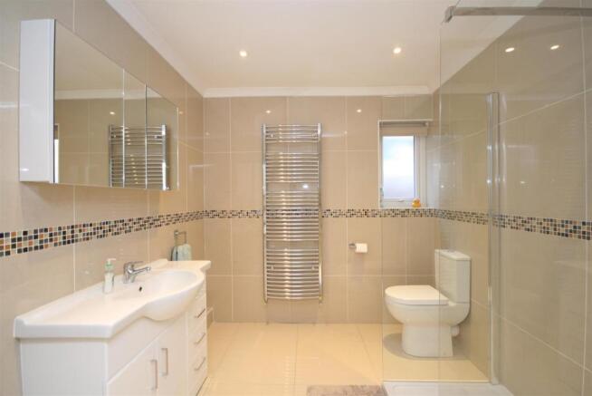 Shower Room.JPG