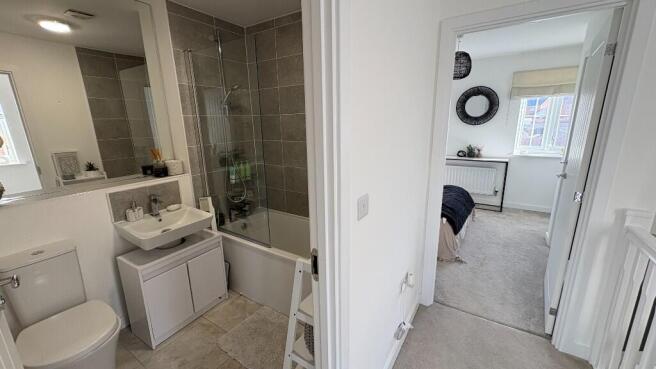Photo 18