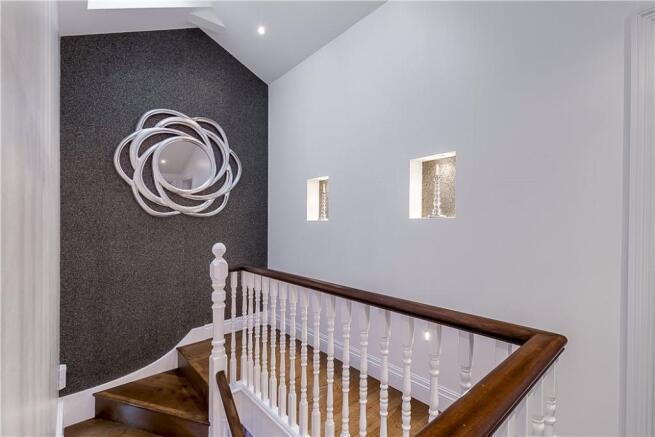 Nw3: Hallway