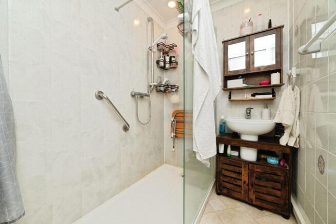 2 bed End of Terrace for sale Image 8