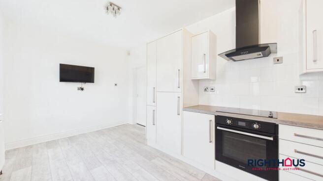 3 bed Terraced for sale Image 7