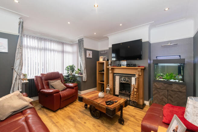 Lounge 1