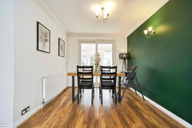 3 bed Semi-Detached for sale Image 5