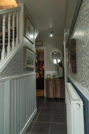 4 bed Semi-Detached for sale Image 4