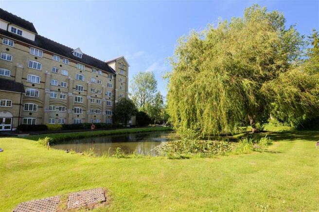 Waterside Place 10