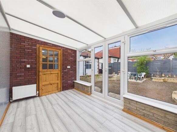 2 bed Semi-Detached Bungalow for sale Image 5