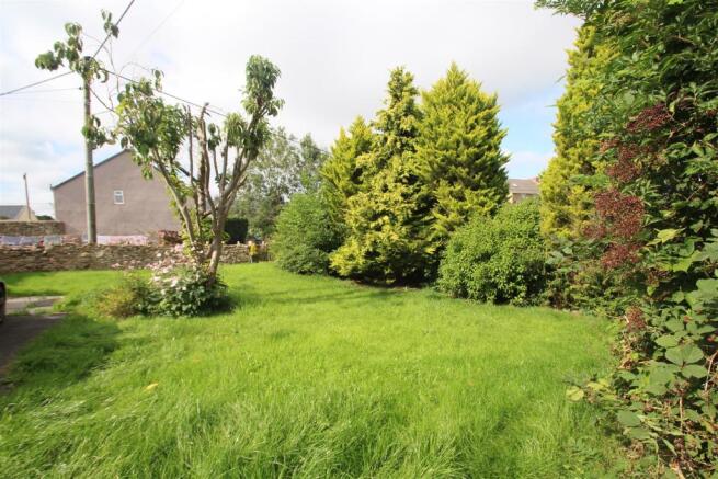 Front garden.JPG