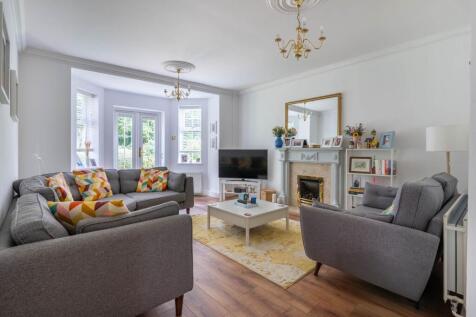Malvern Grange, Greenhurst Drive, Barnt Green, B45 8GH