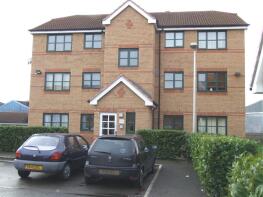 6, Bell Reeves Close, Stanford-le-hope SS17 0GX