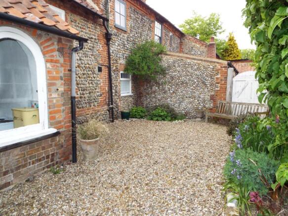 Courtyard garden