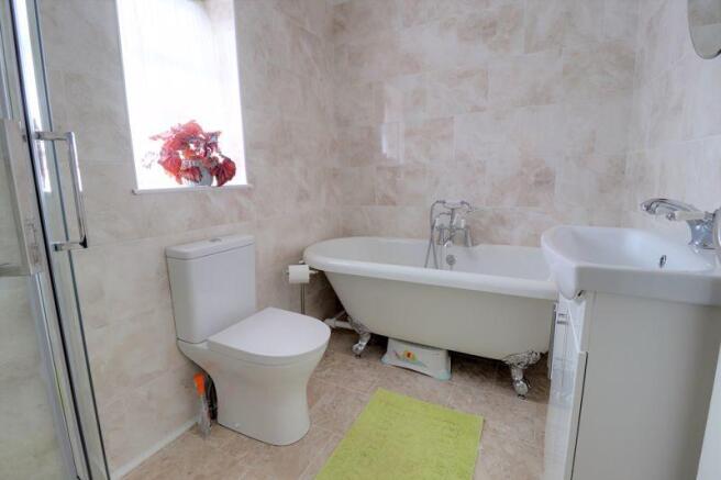 Family Bath/Sh...