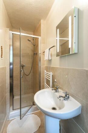 upstairs room 1 (1).jpg