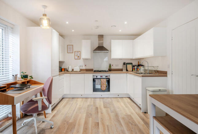 1387687-7-694169e...